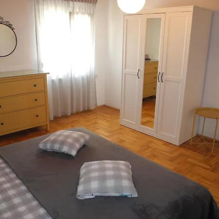 In Toller Lage- 50m Vom Entfernt By Interhome