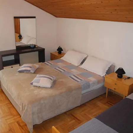 Apartament In Toller Lage- 50m Vom Entfernt By Interhome *