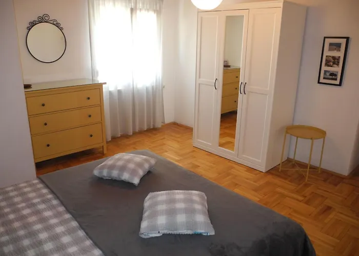 In Toller Lage- 50m Vom Entfernt By Interhome