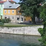 Apartamento In Toller Lage- 50m Vom Entfernt By Interhome *